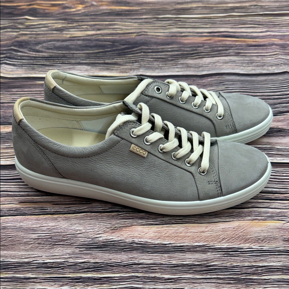 ECCO Women’s Leather Sneakers, Sz 42 (or 11)